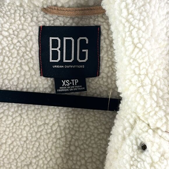 🧥 BDG Urban Outfitters Sherpa-Lined Corduroy Jacket XS - Picture 2 of 4